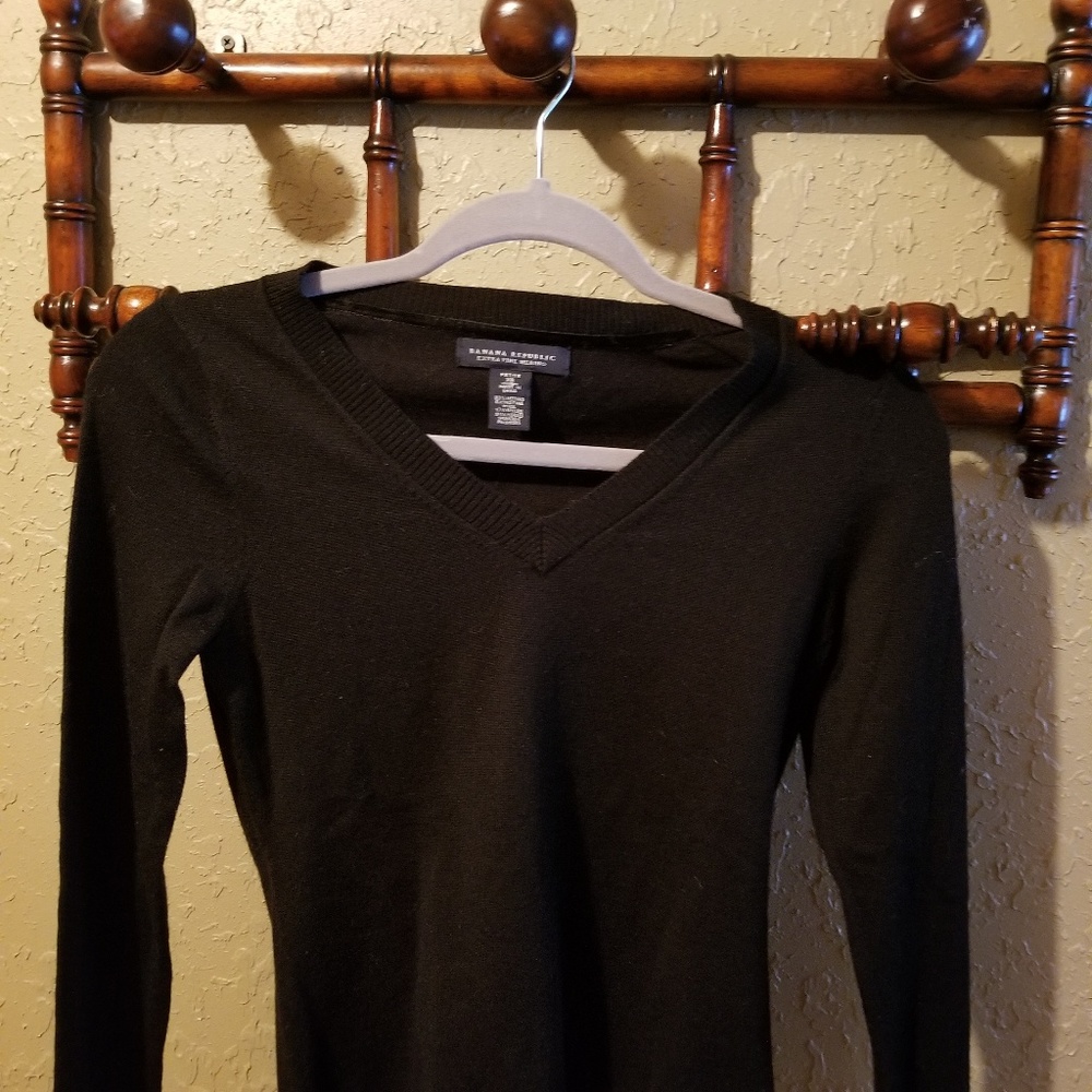 Banana republic v neck black xs